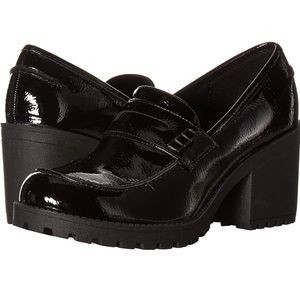 Dirty Laundry Women’s Black Healed Loafer size 7.5